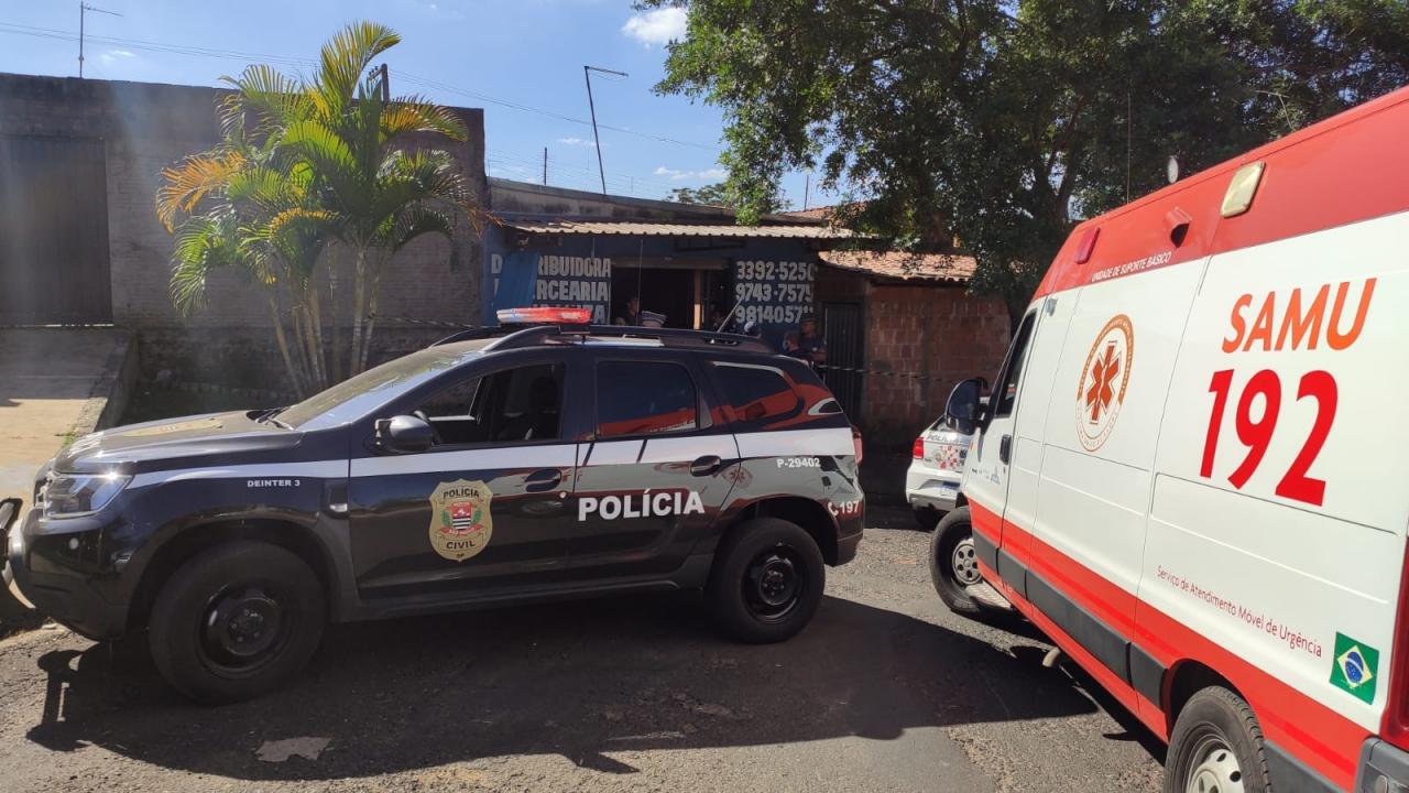 Foto 3 de 4 — Homem é morto a tiros em bar de Américo Brasiliense